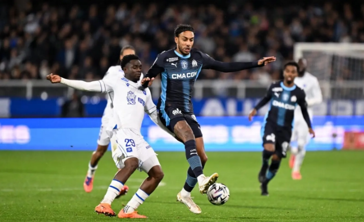 AJ Auxerre vs Marseille (03:05 &#8211; 02/11) | Xem lại trận đấu